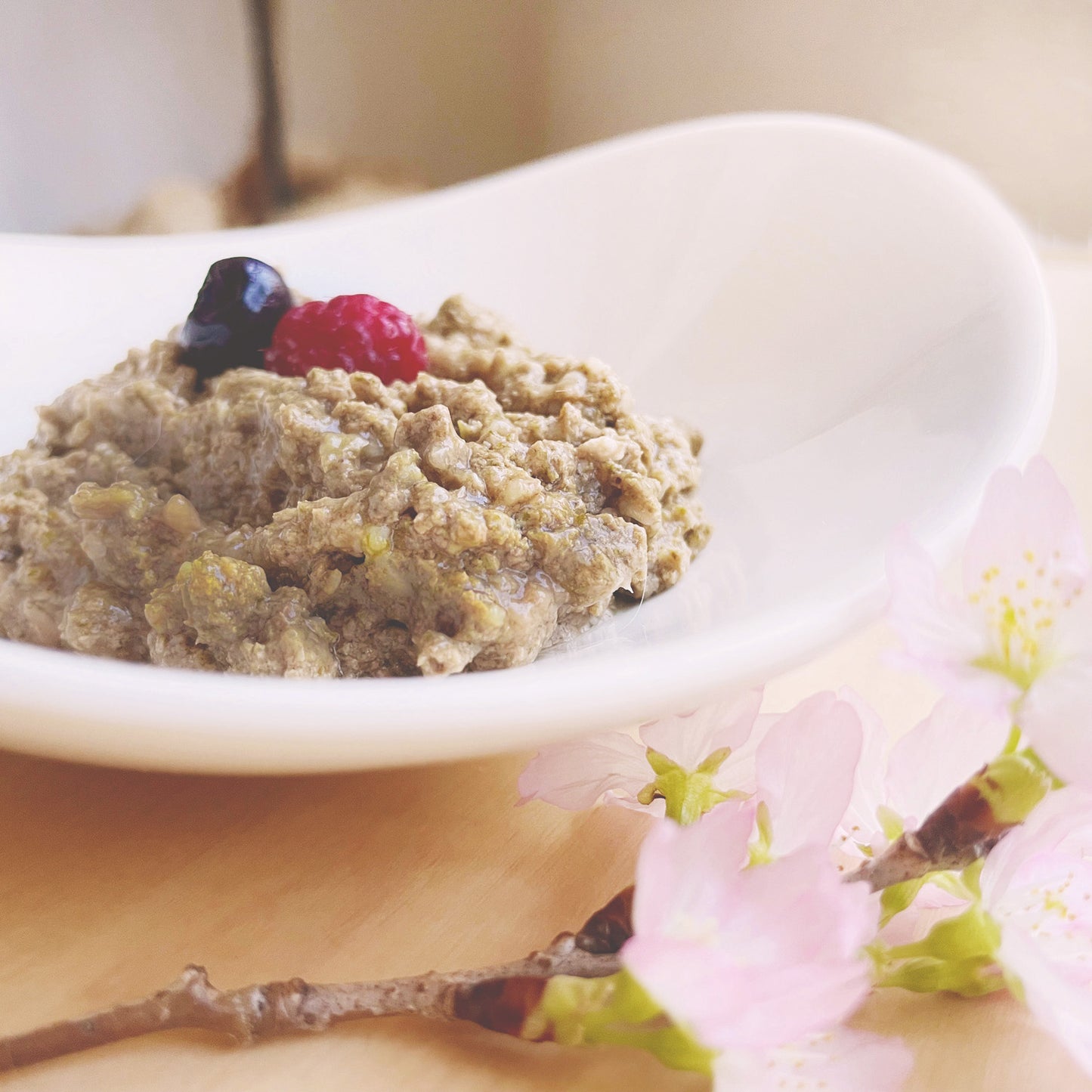 《お買い得・10%OFF対象商品》【Bioliob/ビオリオーブ】ラビット 春のごちそうミックスベリー添え 120g(煮汁含む)