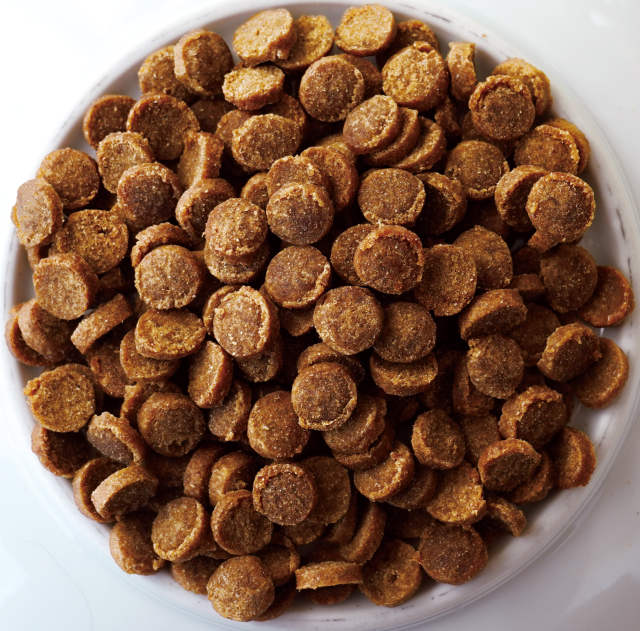 【yum yum yum!】ドッグフード 馬肉 やわらかドライタイプ(ちょこっとパック80g)